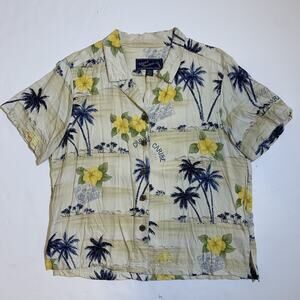 Island Traders Women's Size Large Rayon Aloha Hawaiian Floral Button Up Shirt